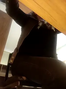 Snapshot of eva_vidal_ chatting on 04/15/26, 07:58 eva vidal online show from 04/15/26, 07:58