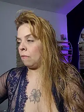 laila d online show from 04/11/26, 03:55