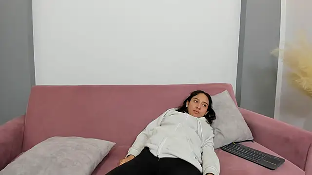 Gaia n Nix online show from 05/16/26, 04:09