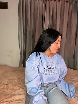  Mia kiss  online show from 02/15/26, 01:24