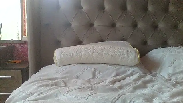 Shailadiess online show from 03/23/26, 02:32