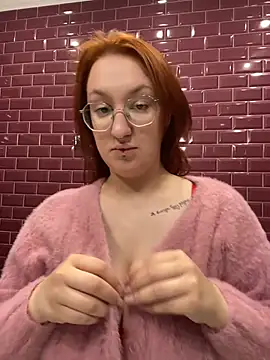 Snapshot of SpicyFox_ chatting on 07/16/26, 02:34 SpicyFox online show from 07/16/26, 02:34