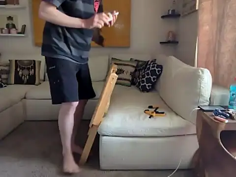 Snapshot of banans78 chatting on 05/13/26, 04:15 banans78 online show from 05/13/26, 04:15
