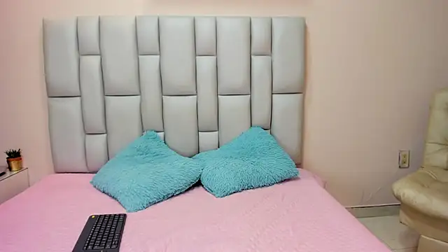 sugar doll1 online show from 02/20/26, 10:54