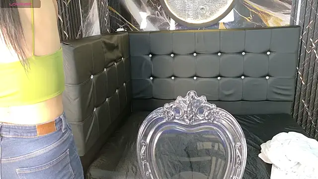  ArianaToroo online show from 04/19/26, 01:10