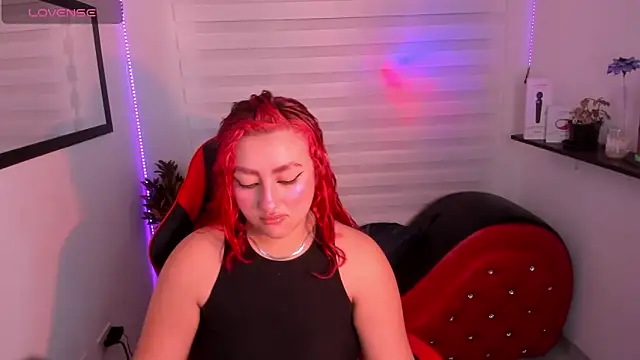 Emily Jonesh online show from 03/31/26, 12:27