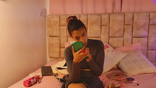 Snapshot of MelanyStone_ chatting on 03/16/26, 01:48 MelanyStone online show from 03/16/26, 01:48