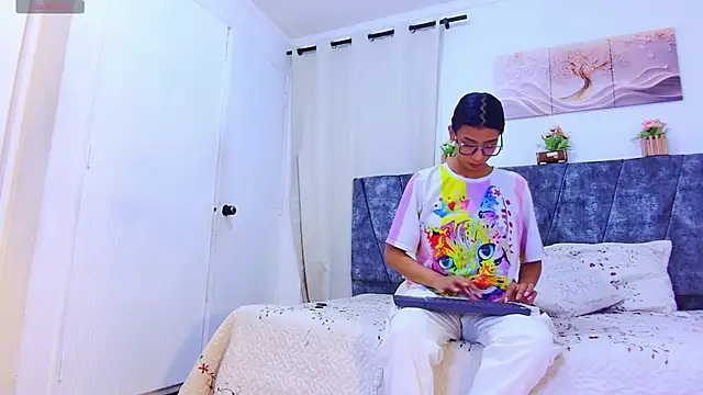 Snapshot of MelanyStone_ chatting on 04/16/26, 01:12 MelanyStone online show from 04/16/26, 01:12