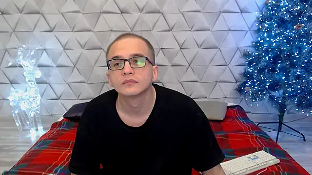 Snapshot of Pure_Aura chatting on 02/22/26, 06:06 Pure Aura online show from 02/22/26, 06:06