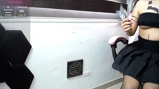 Mizuki genshin online show from 03/03/26, 05:19