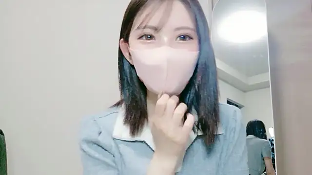 Snapshot of americhan_ chatting on 04/20/26, 01:36 americhan online show from 04/20/26, 01:36