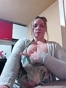 HotStepmommy4 online show from 02/20/26, 05:24