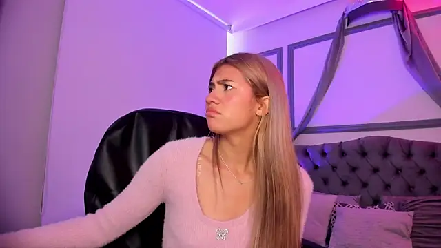 Snapshot of Chris_Velvett chatting on 03/20/26, 02:11 Chris Velvett online show from 03/20/26, 02:11