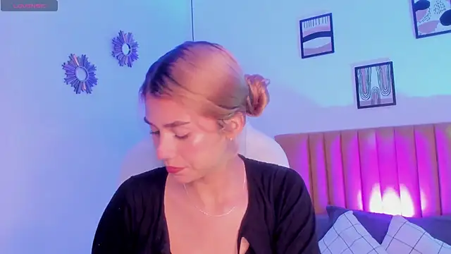 Snapshot of Chris_Velvett chatting on 04/28/26, 07:52 Chris Velvett online show from 04/28/26, 07:52