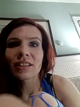 Royalbarbie25 online show from 02/28/26, 11:39