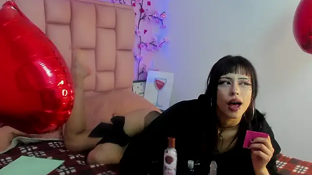 Snapshot of emma_cg chatting on 02/20/26, 07:36 emma cg online show from 02/20/26, 07:36