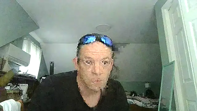 Snapshot of ShadowLove85 chatting on 05/12/26, 03:53 ShadowLove85 online show from 05/12/26, 03:53