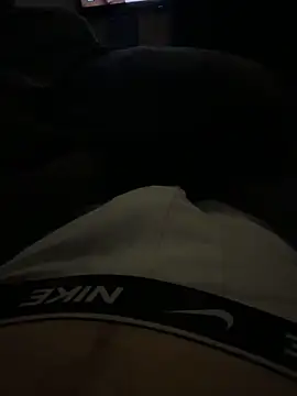 Snapshot of kingXqueenXX chatting on 04/05/26, 01:47 kingXqueenXX online show from 04/05/26, 01:47