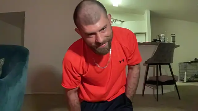 Snapshot of machinebumkelly69 chatting on 02/11/26, 04:17 machinebumkelly69 online show from 02/11/26, 04:17