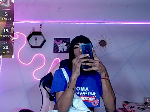 Snapshot of Violeta_R_ chatting on 02/20/26, 06:48 Violeta R online show from 02/20/26, 06:48