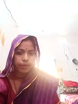 Snapshot of Anjli_hote chatting on 02/14/26, 11:40 Anjli hote online show from 02/14/26, 11:40