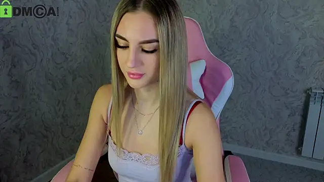 Snapshot of Silen_Tori chatting on 03/05/26, 07:48 Silen Tori online show from 03/05/26, 07:48