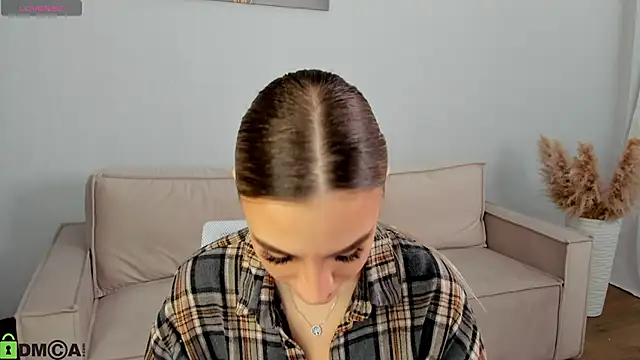 Snapshot of Silen_Tori chatting on 03/13/26, 02:51 Silen Tori online show from 03/13/26, 02:51