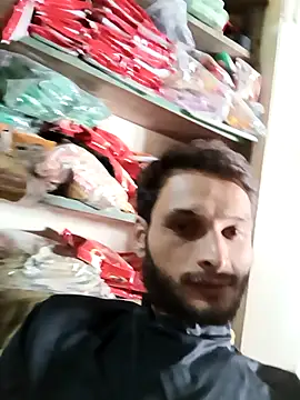 Snapshot of Beinghorny83 chatting on 03/16/26, 06:28 Beinghorny83 online show from 03/16/26, 06:28