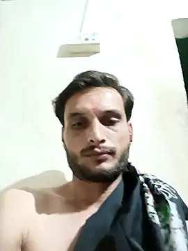 Snapshot of Beinghorny83 chatting on 04/06/26, 06:53 Beinghorny83 online show from 04/06/26, 06:53