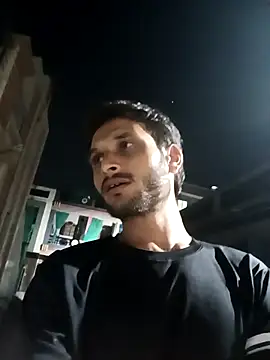 Snapshot of Beinghorny83 chatting on 04/08/26, 04:51 Beinghorny83 online show from 04/08/26, 04:51