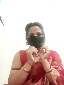 Snapshot of karishma_Bhabhi chatting on 04/10/26, 04:44 karishma Bhabhi online show from 04/10/26, 04:44