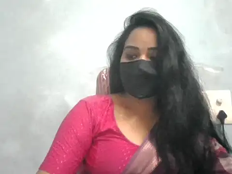 Snapshot of Rathi-priyaa chatting on 06/06/26, 04:06 Rathi-priyaa online show from 06/06/26, 04:06