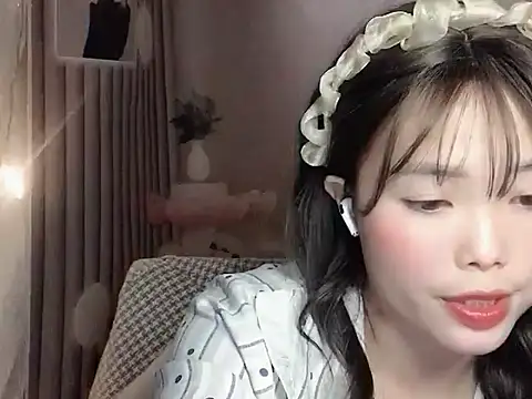 Girl-crazy1 online show from 02/25/26, 02:43