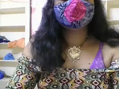 anu-reddyy online show from 03/17/26, 04:06