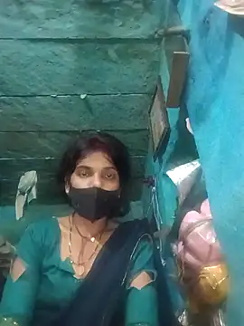 Snapshot of Desi_Couple_P chatting on 02/22/26, 04:05 Desi Couple P online show from 02/22/26, 04:05