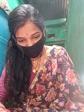 Snapshot of Desi_Couple_P chatting on 07/01/26, 01:51 Desi Couple P online show from 07/01/26, 01:51