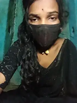 Snapshot of Desi_Couple_P chatting on 07/03/26, 02:45 Desi Couple P online show from 07/03/26, 02:45