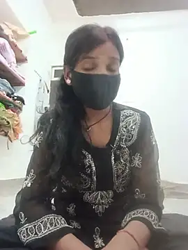 Snapshot of Desi_Couple_P chatting on 07/09/26, 03:27 Desi Couple P online show from 07/09/26, 03:27