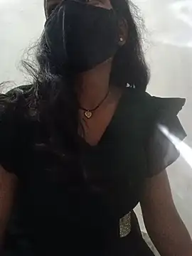 Snapshot of Desi_Couple_P chatting on 07/31/26, 01:16 Desi Couple P online show from 07/31/26, 01:16