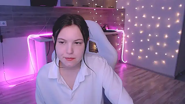 lily milleerr online show from 02/13/26, 01:29