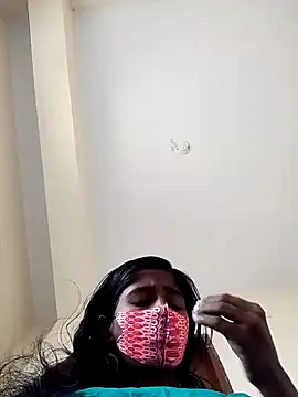 Snapshot of Sexy_Boudi650 chatting on 02/15/26, 02:52 Sexy Boudi650 online show from 02/15/26, 02:52