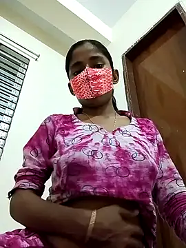 Snapshot of Sexy_Boudi650 chatting on 02/18/26, 03:52 Sexy Boudi650 online show from 02/18/26, 03:52