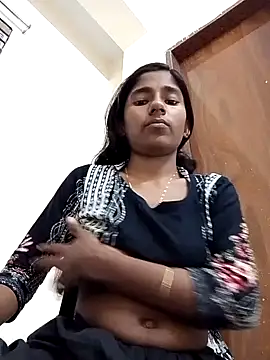 Snapshot of Sexy_Boudi650 chatting on 02/19/26, 05:20 Sexy Boudi650 online show from 02/19/26, 05:20