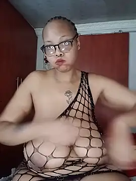 Snapshot of ShantelBootyBoobs chatting on 07/17/26, 11:39 ShantelBootyBoobs online show from 07/17/26, 11:39