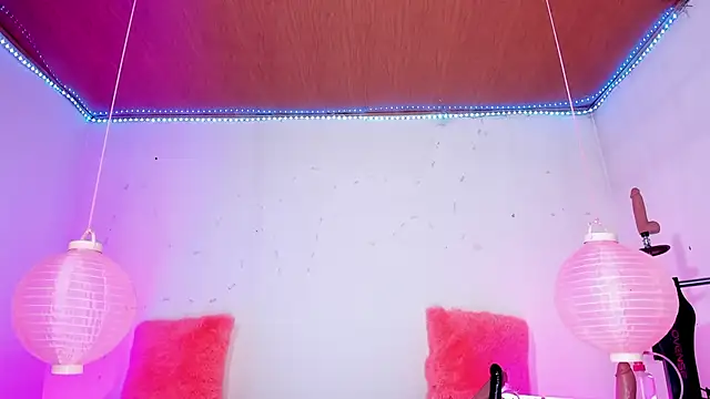 Snapshot of karol_kane chatting on 02/18/26, 02:13 karol kane online show from 02/18/26, 02:13