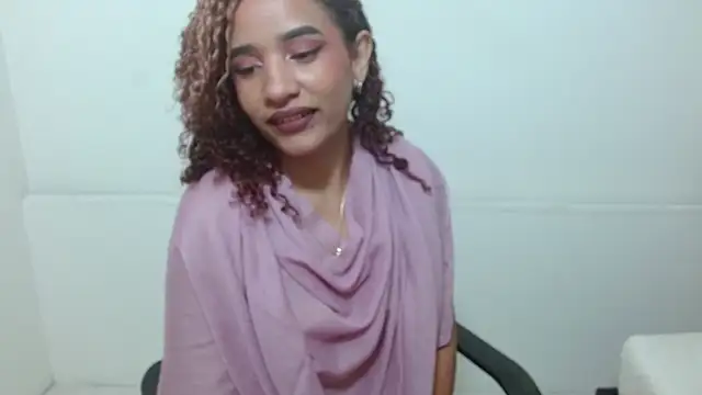 Snapshot of Alice_Grinnerk chatting on 02/16/26, 01:51 Alice Grinnerk online show from 02/16/26, 01:51