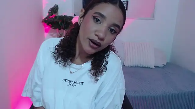 Snapshot of Alice_Grinnerk chatting on 03/01/26, 01:57 Alice Grinnerk online show from 03/01/26, 01:57