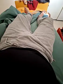 Snapshot of cetriolino chatting on 02/17/26, 08:33 cetriolino online show from 02/17/26, 08:33