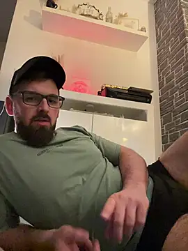 Snapshot of xxxsharkexxx chatting on 03/08/26, 08:23 xxxsharkexxx online show from 03/08/26, 08:23