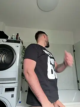 Snapshot of xxxsharkexxx chatting on 04/03/26, 11:52 xxxsharkexxx online show from 04/03/26, 11:52